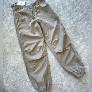 Aritzia TNA Cargo Pants